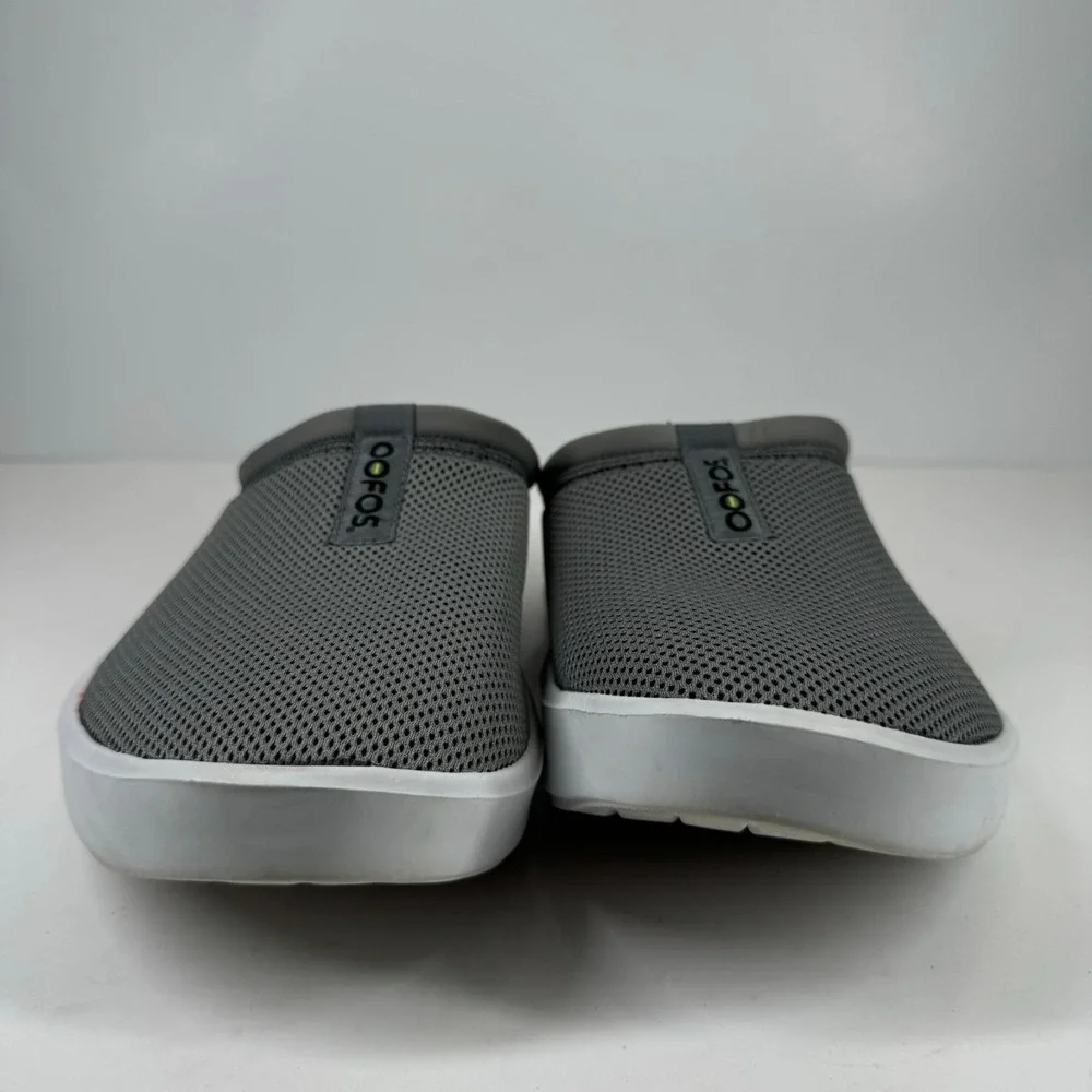 OOFOS OOcoozie Sport Men's US 10.5 White/Slate Gray Recovery Slip-On Mule Shoes